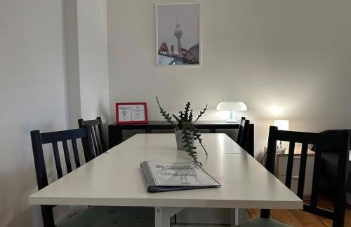 Typical Altbau in the heart of Berlin Wedding - Foto 34