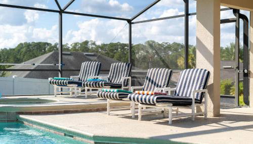 EXQUISITE VILLA - 2 Master Suites, Pool South and Spa, Gas BBQ, Game Room, WIFI - Foto 5