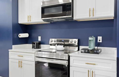 Chic Boho Retreat Near Downtown - Photo 29