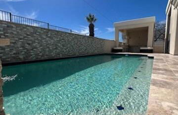 Beautiful New construction home - New Pool & Spa! - Foto 14