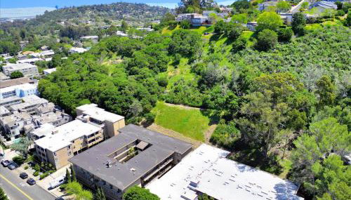 Peaceful Family Friendly 2BR 2BA Entire Apt Unit in Belmont Hill - Foto 4