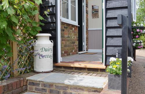 Dairy Cottage - Photo 9