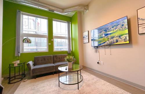 McCormick Oasis with Balcony, Optional Parking, Patio and Gym Sleeps 6 Near McCormick Place, Grant Park, Soldier Field & Museum Campus - Foto 2