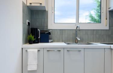 111 - Beachside Renovated 1BR apt 5 min from Beach - Photo 15