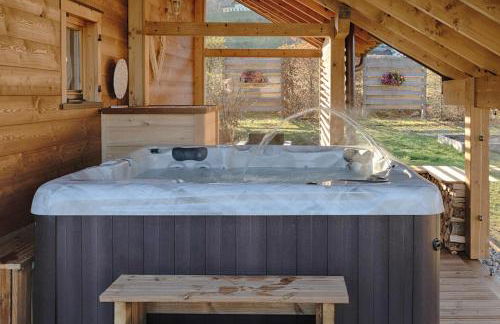 Chalet avec Jacuzzi et Piscine, déco soignée esprit cocooning - Foto 6