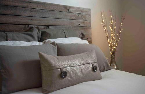 The Urban Roost I A Rustic City Escape - Foto 19