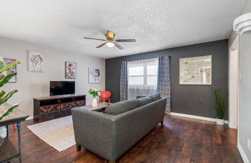 Alessi's Place-Double King Nxt to Midtown Eateries - Foto 12