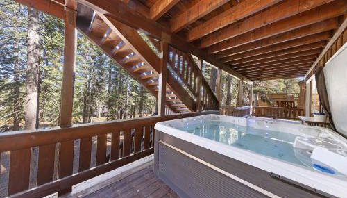Skislope Manor - Spacious Tahoe Donner 4 BR with Gorgeous Home Theater and Hot Tub - Foto 4