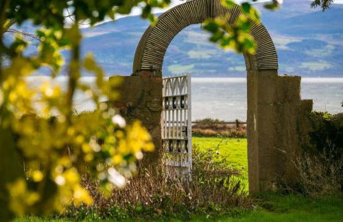 Menai Gardens - Photo 1