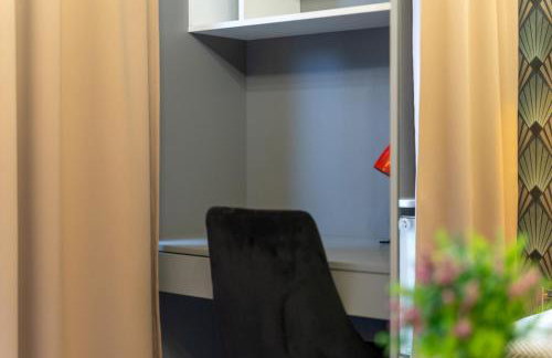 Wola Apartment - 9th Floor, Parking & Balcony - by Rentujemy - Foto 23