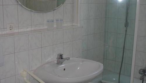 Schwalbe Hochdorf An der Hohlgasse - Foto 3, Shower