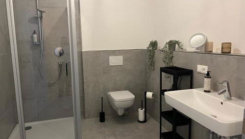 Design am Rhein I Zentral I 2BR I Aufzug I Dachterrasse I Parken I helloYOU apartments x BRIGHT Collection - Foto 4, Shower