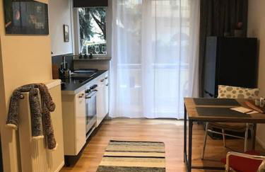 Wohnung Stadtmitte Würzburg, Küche, Balkon. - Foto 1