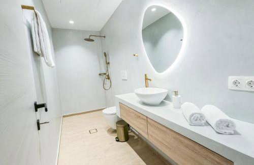 Elea Luxury Apartments - Photo 28