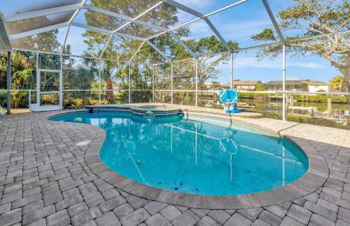 Waterfront Pool House with Heated Pool - Foto 76