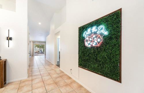 Luxury Vegas Escape,Pool, Playroom & Mtn Views - Foto 35