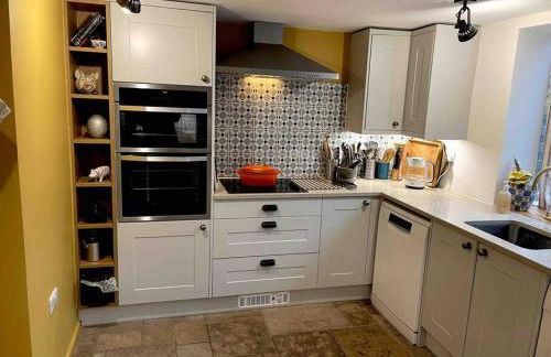 Sausage Cottage in Oakford Village 4 Bed Garden Local Pub - Foto 6