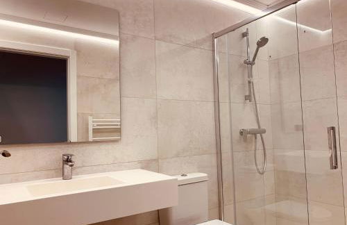 CANELAS PREMIUM NUEVOS con PISCINA, AMPLIAS TERRAZAS Y GARAJE - Foto 62