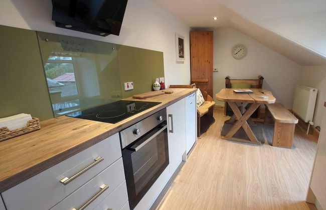 Beautiful 2-bed Apartment in Inverkip Great Garden - Foto 16