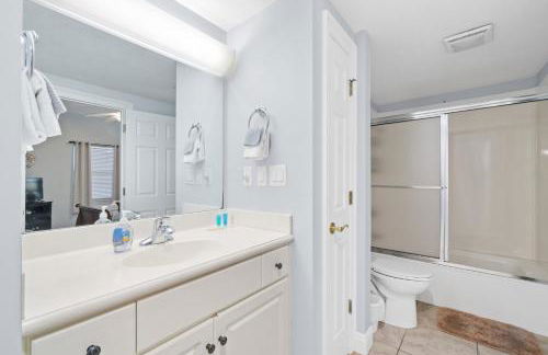 Quiet East End Gulf-Front Condo w/ Heated Pool & Balcony - Foto 11