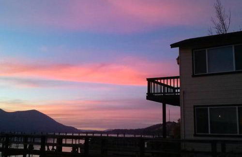 Overlooking clearlake from the living room - Foto 16