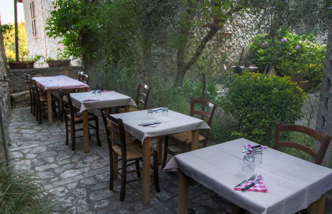 Historic Castle With View - Photo 20