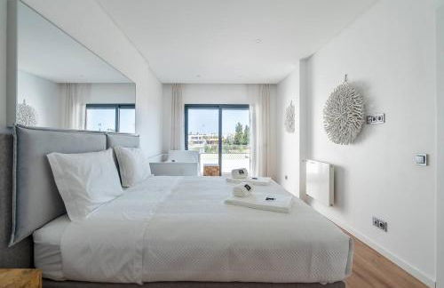 Stylish Algarve Retreat- Priv. Pool & Beach Nearby - Photo 17