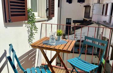 BALCONCINI VISTA TORRI - comfort nel centro storico - Foto 11