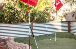 Comfy Expansive Home - Near the Strip - Heated Pool - Foto 8