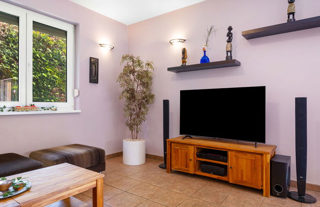 4 bedroom House in Siófok with private pool and garden - Photo 7