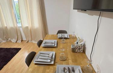 Misk Homes #3 Near Heathrow Airport, shops & Brunel University - Free Parking - Foto 24