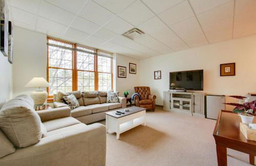1 Mi to Allegheny River Cozy Apt with Shared Patio! - Foto 1