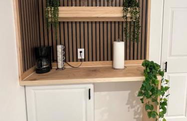 Cozy Little Villa in the Heart of Cocoa POOL HOUSE - Foto 9