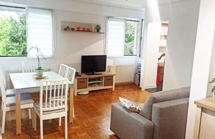 Apartamento en San Sebastián con plaza de parking gratis - Foto 1