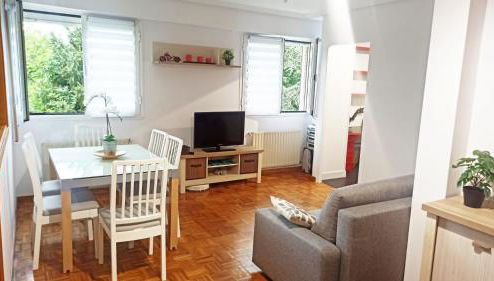 Apartamento en San Sebastián con plaza de parking gratis - Foto 1