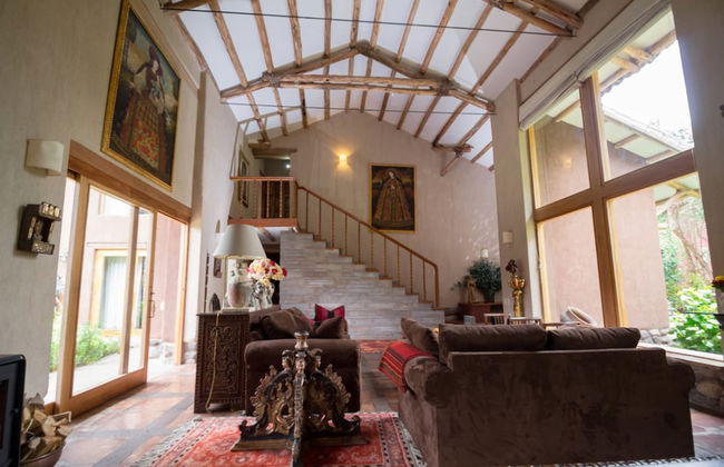 Artsy & Luxury Sacred Valley House - Photo 25