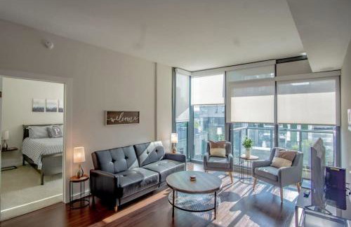 High Rise 2 Bedroom apartment in a Great location apts - Foto 5