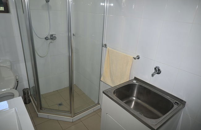 New Door Apartments - Photo 13