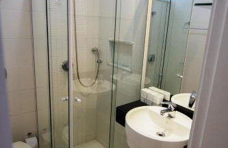 Copacabana Beach Amazing Lux 2 Bedroom Apartment - Photo 32