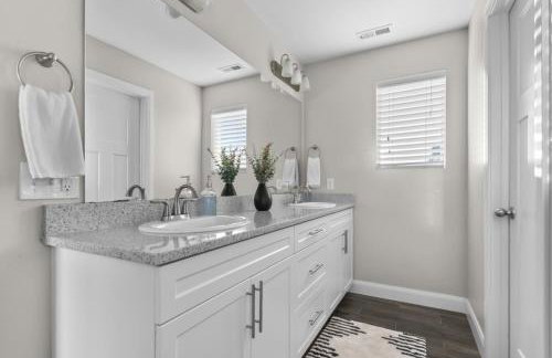 Spacious Family Retreat Near Ski Resorts - Foto 32