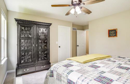 8 Mi to Ark Encounter Family Home with Deck and Grill - Foto 11