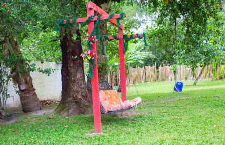 Casa Amarela, 3 Quartos , 15 camas, Acesso rápido às praias - Foto 4