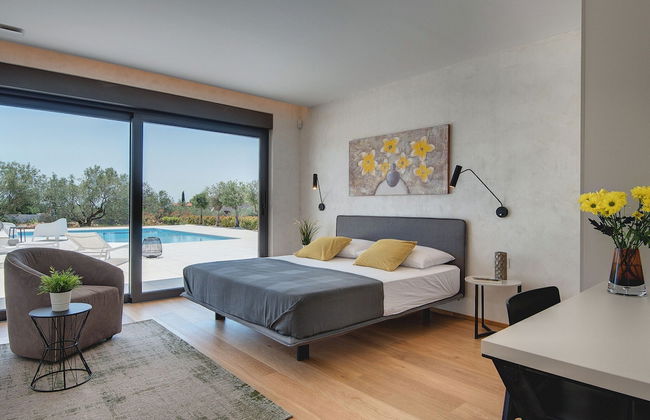 Villa in Vodnjan With Garden - Photo 3