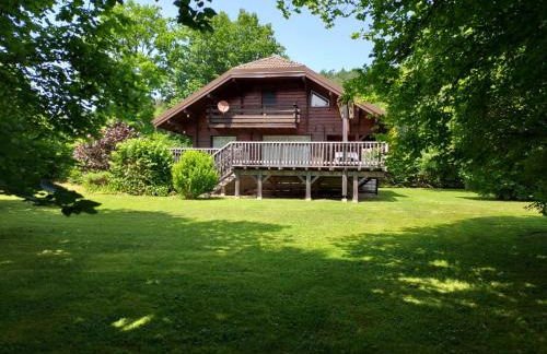 Chalet de Charme 100m² - Grand jardin - Gite les 4 saisons- Lac de chalain - Foto 1