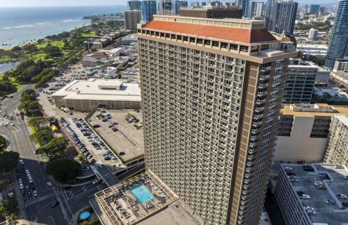 Ala Moana Hotel 2026 near beach King bed - Foto 37