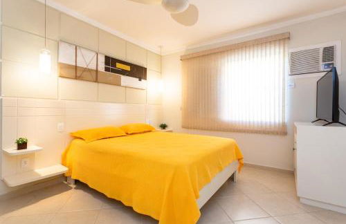 Linda casa na praia da Enseada - 150mts da praia - Foto 6