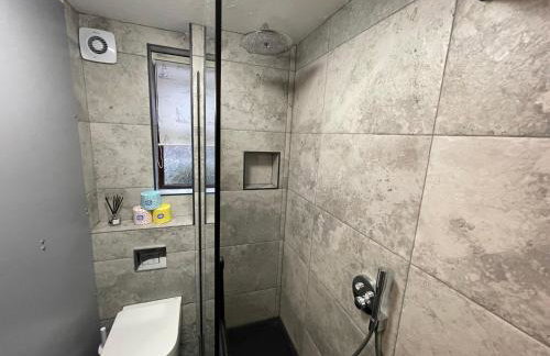 Muddy Paws Cottages - The Nook - Photo 73