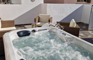 Stergios Suite with Private Jacuzzi - Photo 24
