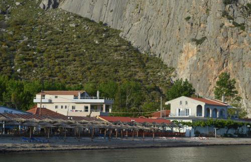 Kryoneri village - Photo 21