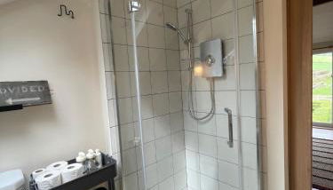 The Stable - Photo 3